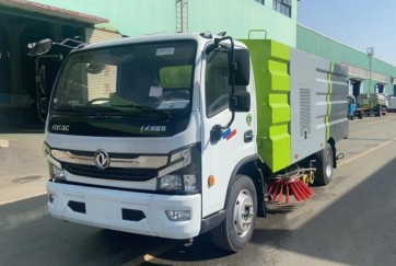 东风大多利卡洗扫车_中洁牌XZL5120TXS6型洗扫车